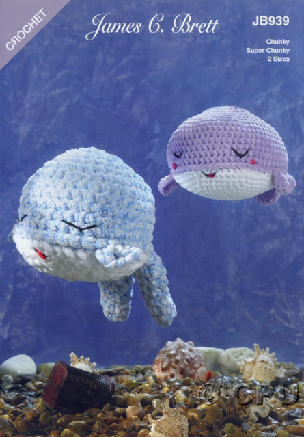 Crochet Wendi Whale and Willow Whale. Colours shown are shades B10, B01, B01, UG10 and UG04
